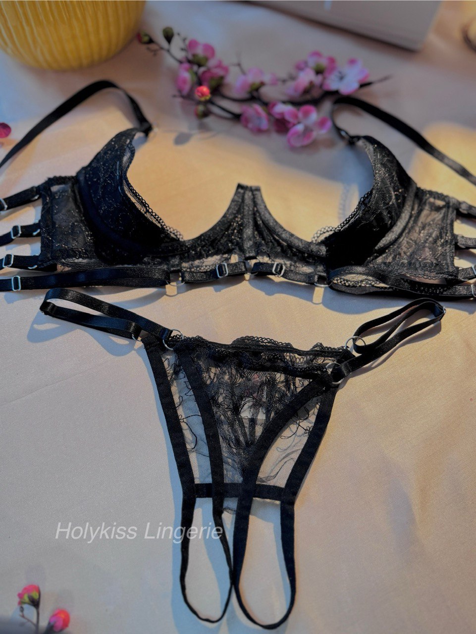 Lingerie set “Naughty side“ black with open thong shelf bra