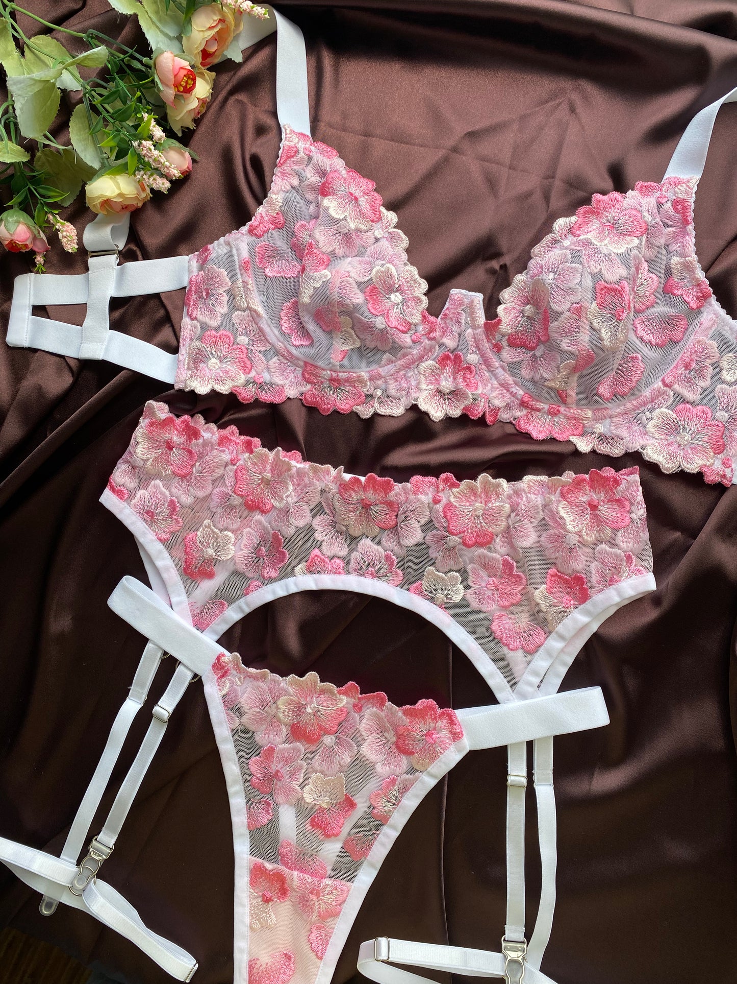 “ Lingerie set “Pink Fantasy“with Garter belt