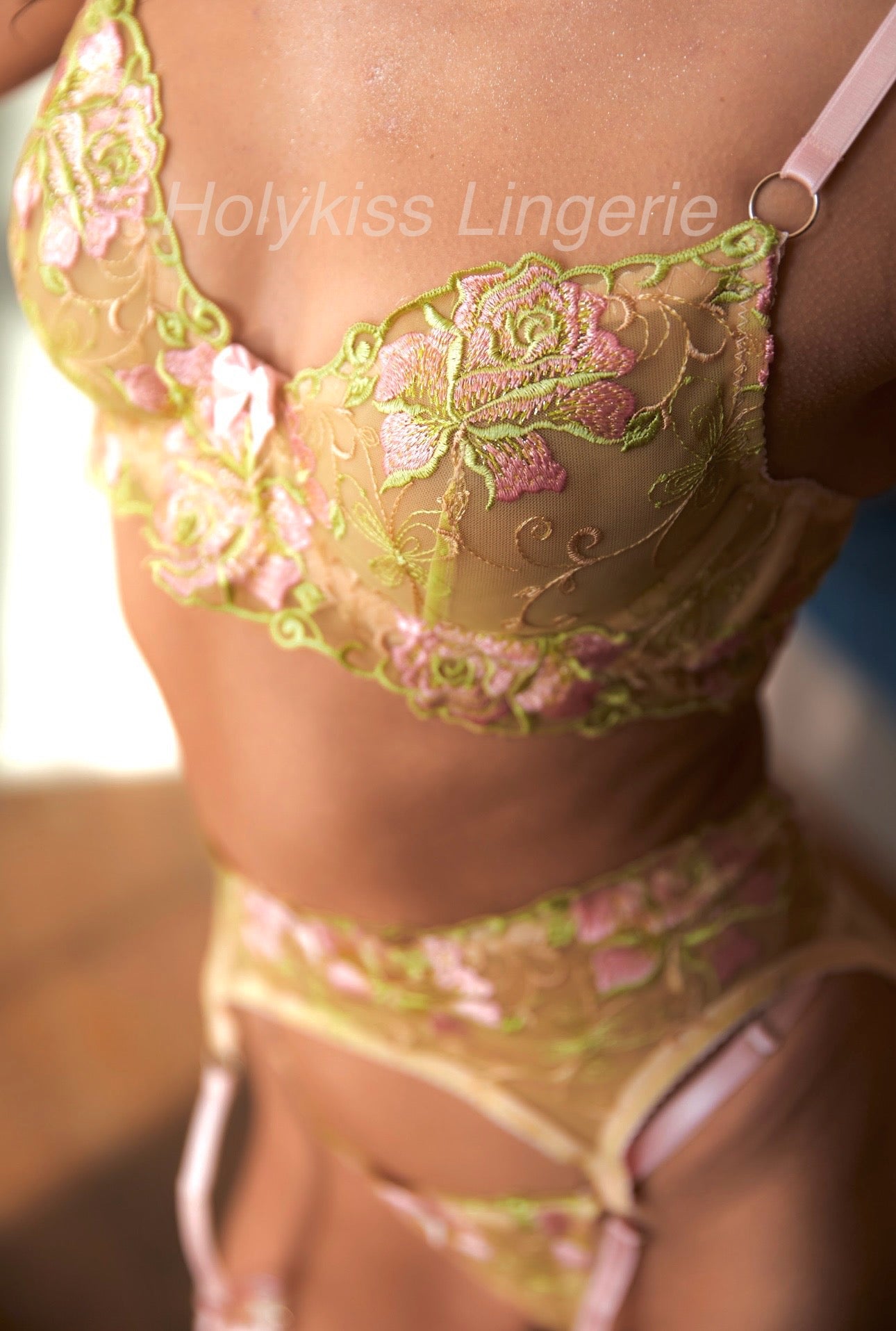 holykiss lingerie